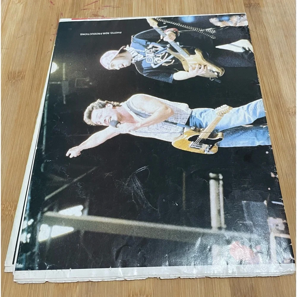Bruce Springsteen Magazine - Picture 2 of 2